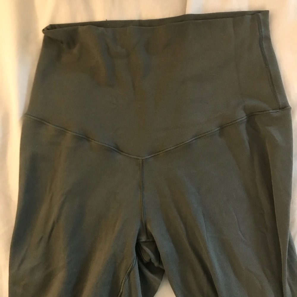 AERIE MILITARY GREEN LEGGINGS SMALL